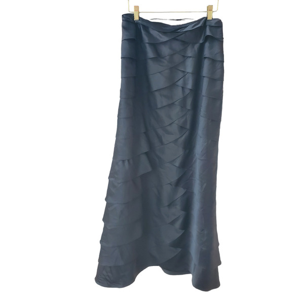 Victor Costa Black Tiered Ruffle Maxi Skirt – Elegant Eveningwear – Size 10 - Picture 3 of 15